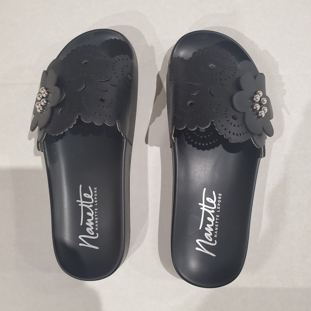 Nanette Lepore Women's Black Floral Slide Sandals